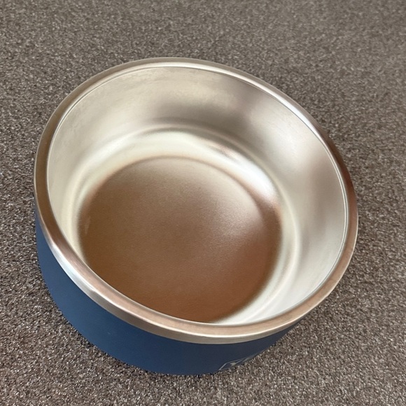 YETI Boomer 8 Cups Navy Blue Pet Bowl Stainless Steel - Picture 4 of 10
